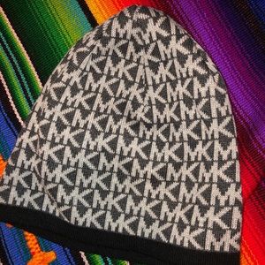 Michael Kors Hat ✨🖤